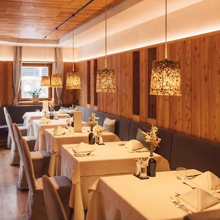 Restaurant Langgenhof 4* Brunico